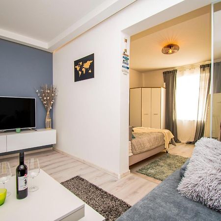 Oasis Apartment Pula Dış mekan fotoğraf