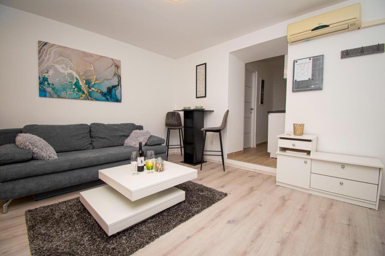 Oasis Apartment Pula Dış mekan fotoğraf
