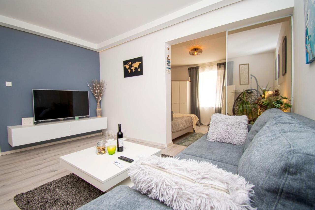 Oasis Apartment Pula Dış mekan fotoğraf
